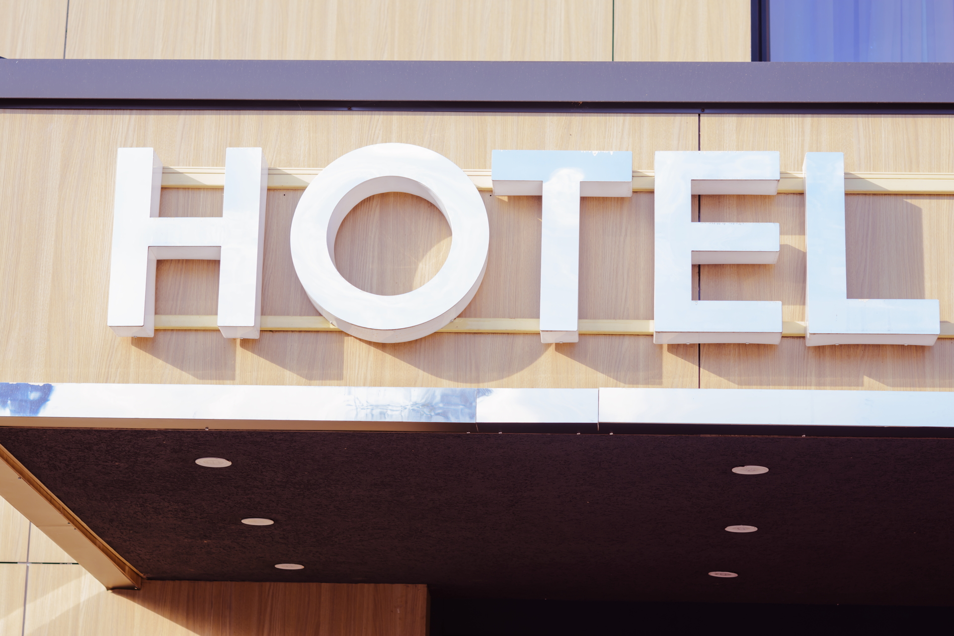 Hotel Signs Service
